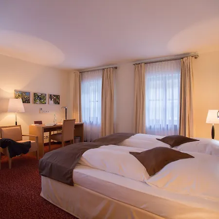 Romantik Zur Schwane 4*
