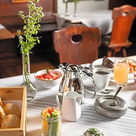 Hotel Romantik Zur Schwane Volkach