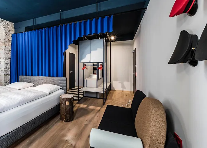 Hotel Romantik Zur Schwane 4*